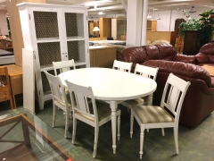 Matbord + 6st stolar